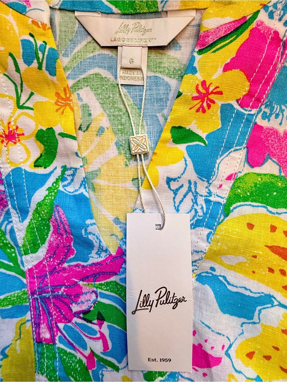 Lilly Pulitzer Lovely Lilly - NWT - Picture 8 of 9